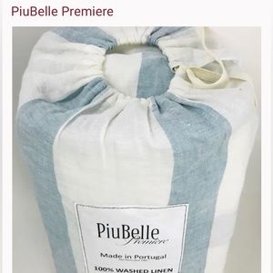 NIP! GORGEOUS QUEEN PIUBELLE 4 PC "RUFFLED" SHEET SET. 2" wide stripe.